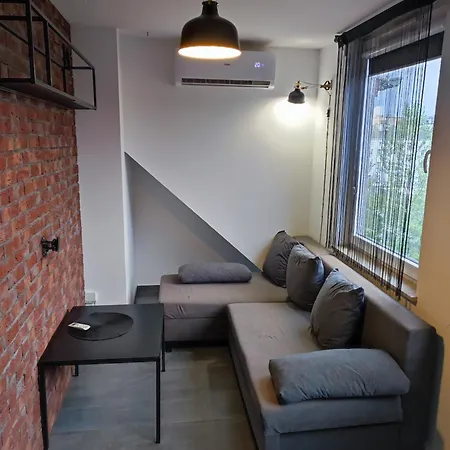 Ceglany Kosciuszki 133 *