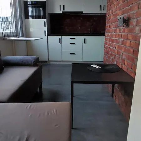 Ceglany Kosciuszki 133 *